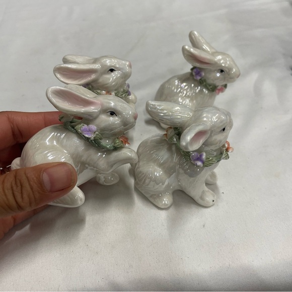 Ceramic Bunny Figurines (4) with Floral Accents 2” - Picture 14 of 14